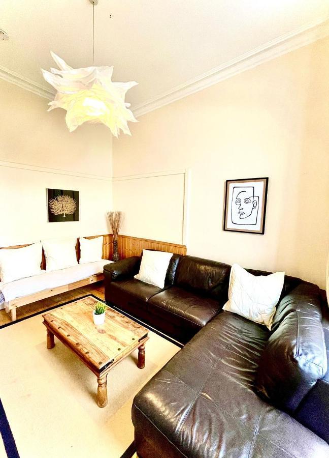Central Edinburgh - Large Groups Apartman Kültér fotó